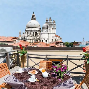 Dorsoduro Charme By Wonderful Italy Appartement